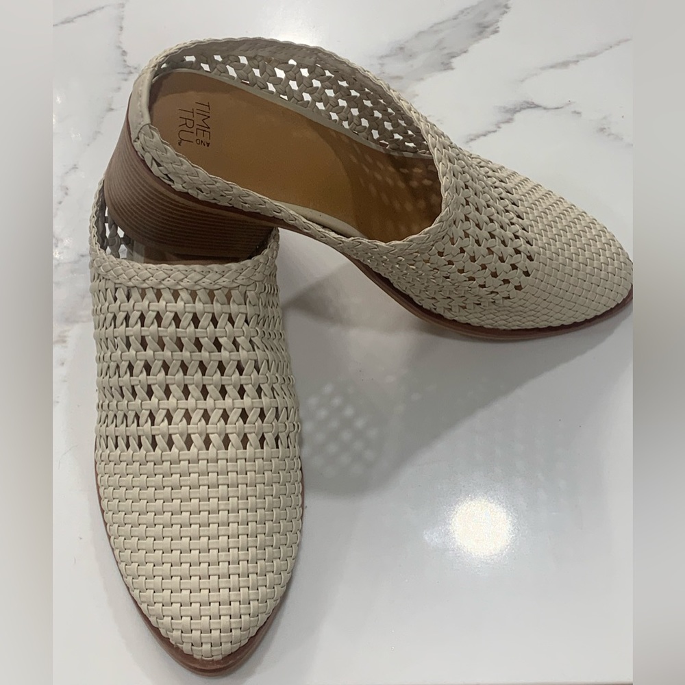 Time & True Women’s Size 8.5 Woven Heeled Mules